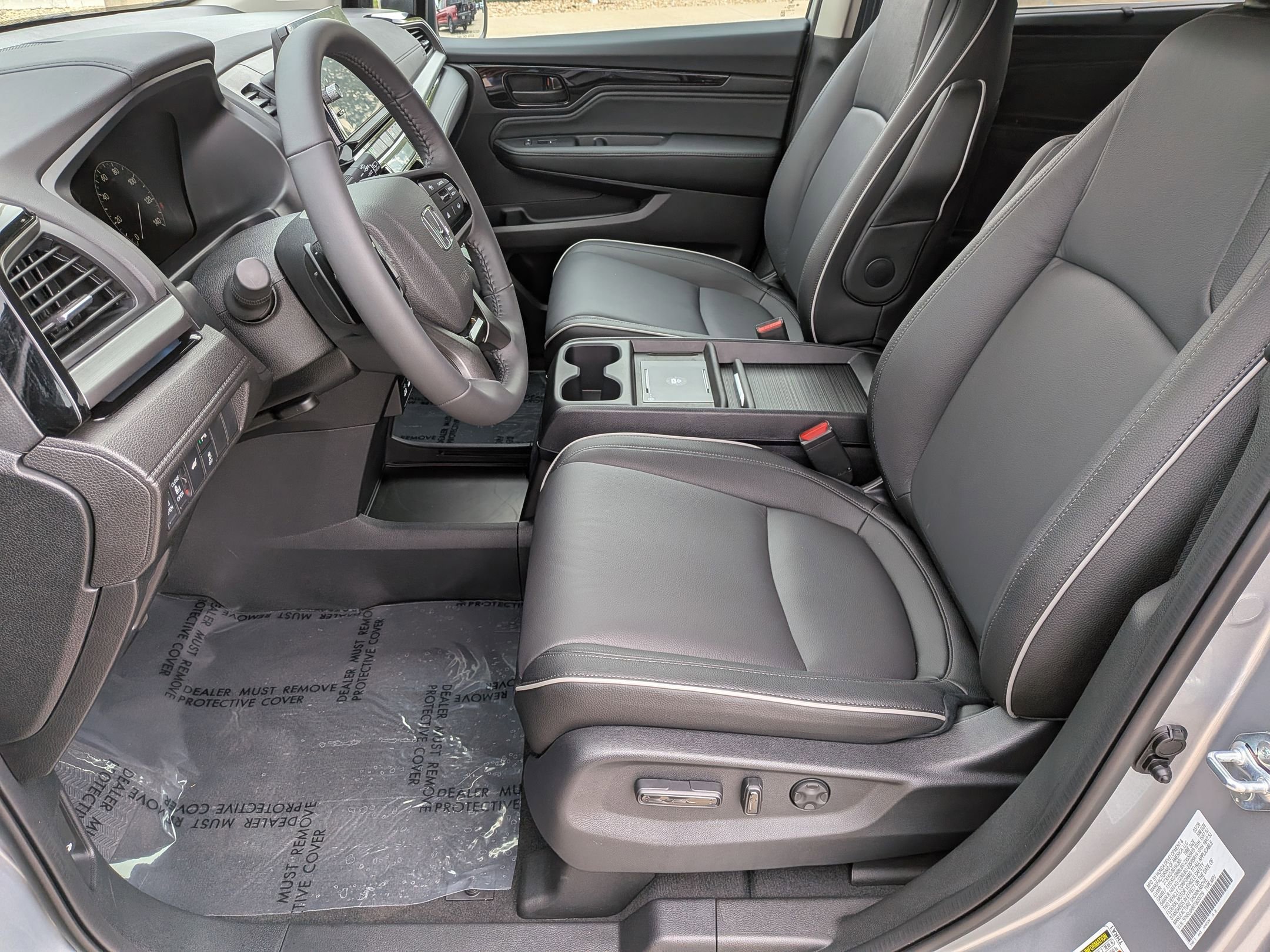 Certified 2026 Honda Odyssey Touring image 11