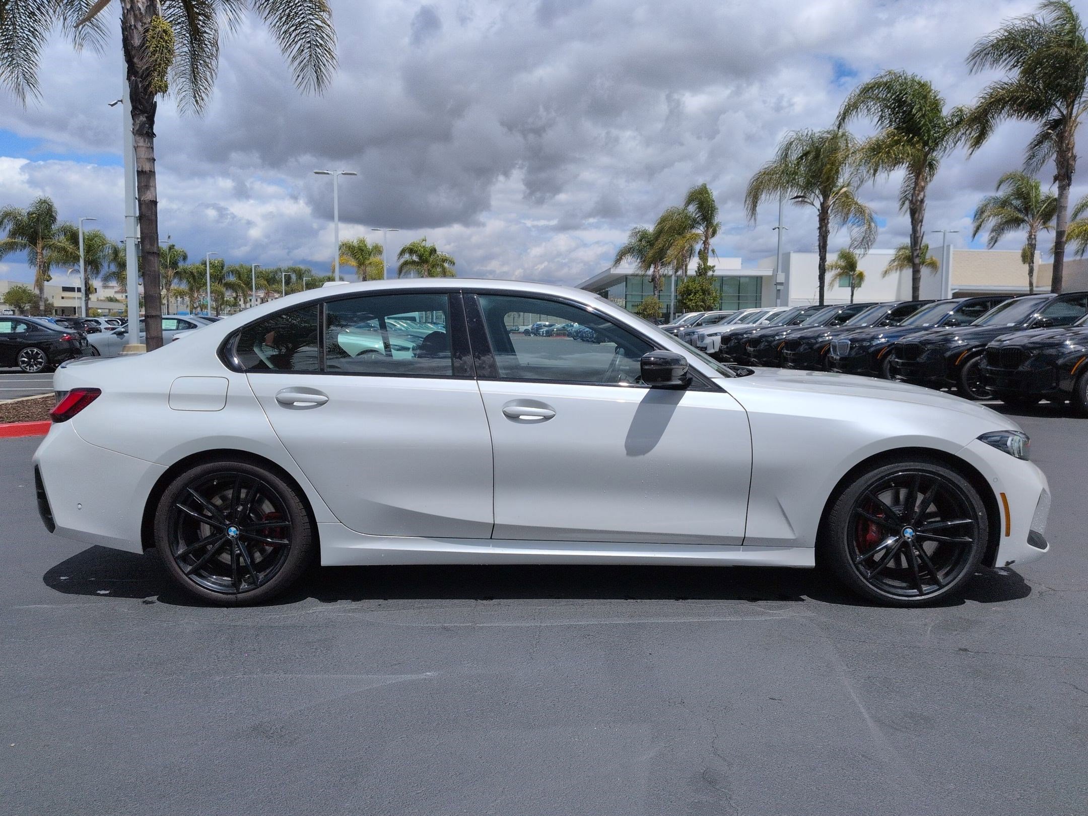 Certified 2023 BMW 330i Sedan w/ M Sport Package RWD image 11