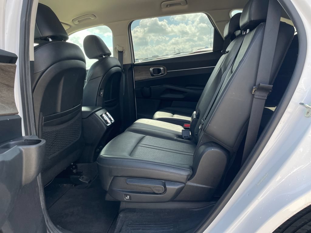 Used 2022 Kia Sorento S AWD/4WD image 25