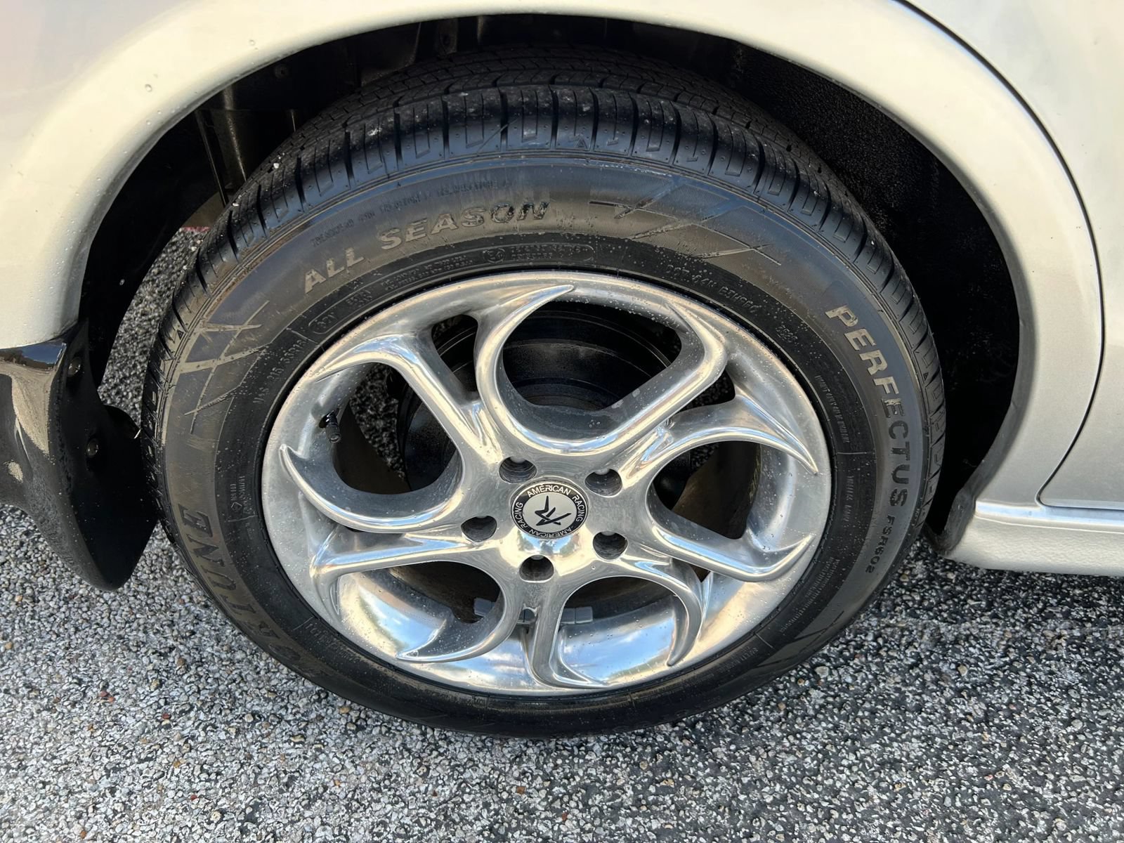 Used 2001 Mitsubishi Galant ES FWD image 34