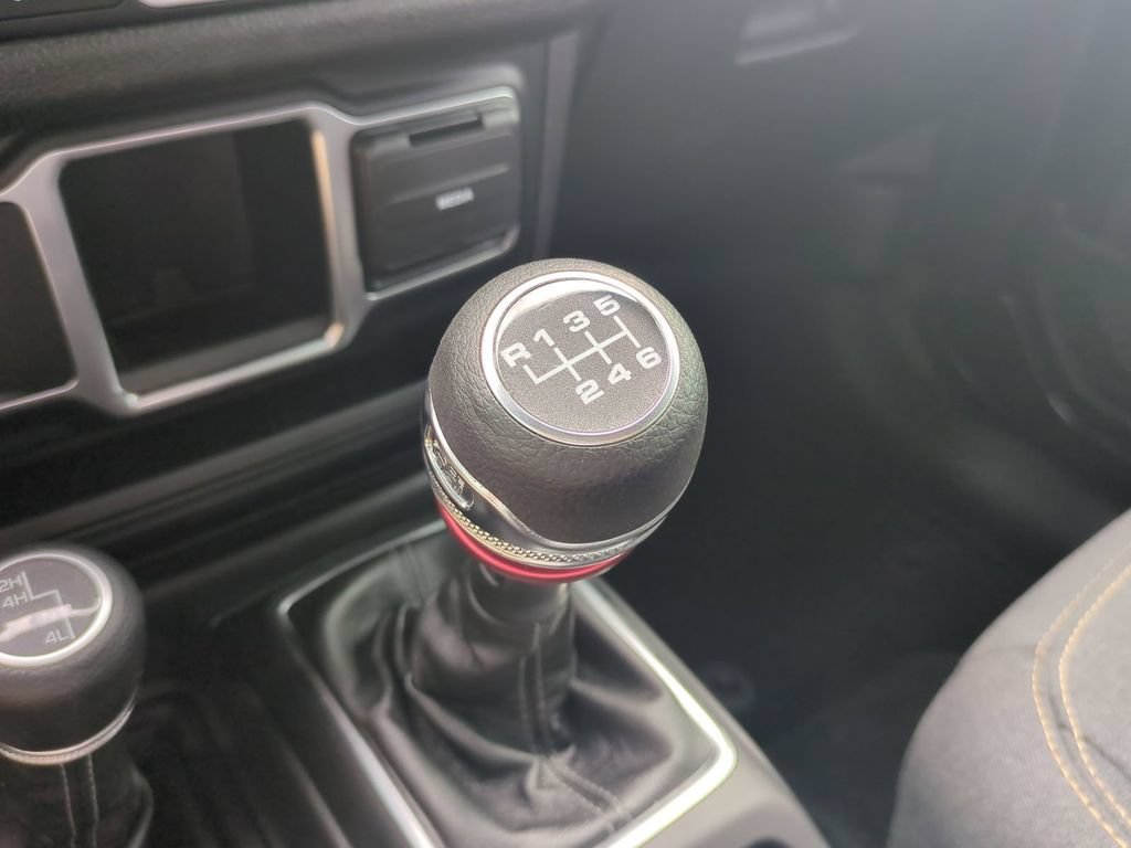 Used 2024 Jeep Gladiator Sport AWD/4WD image 20