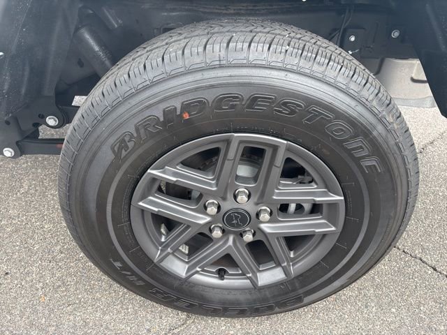 Used 2024 Jeep Gladiator Sport image 4