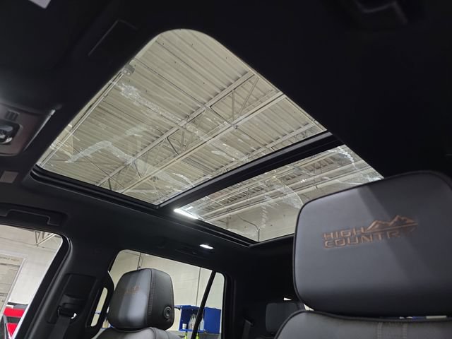 New 2026 Chevrolet Tahoe High Country AWD/4WD image 32