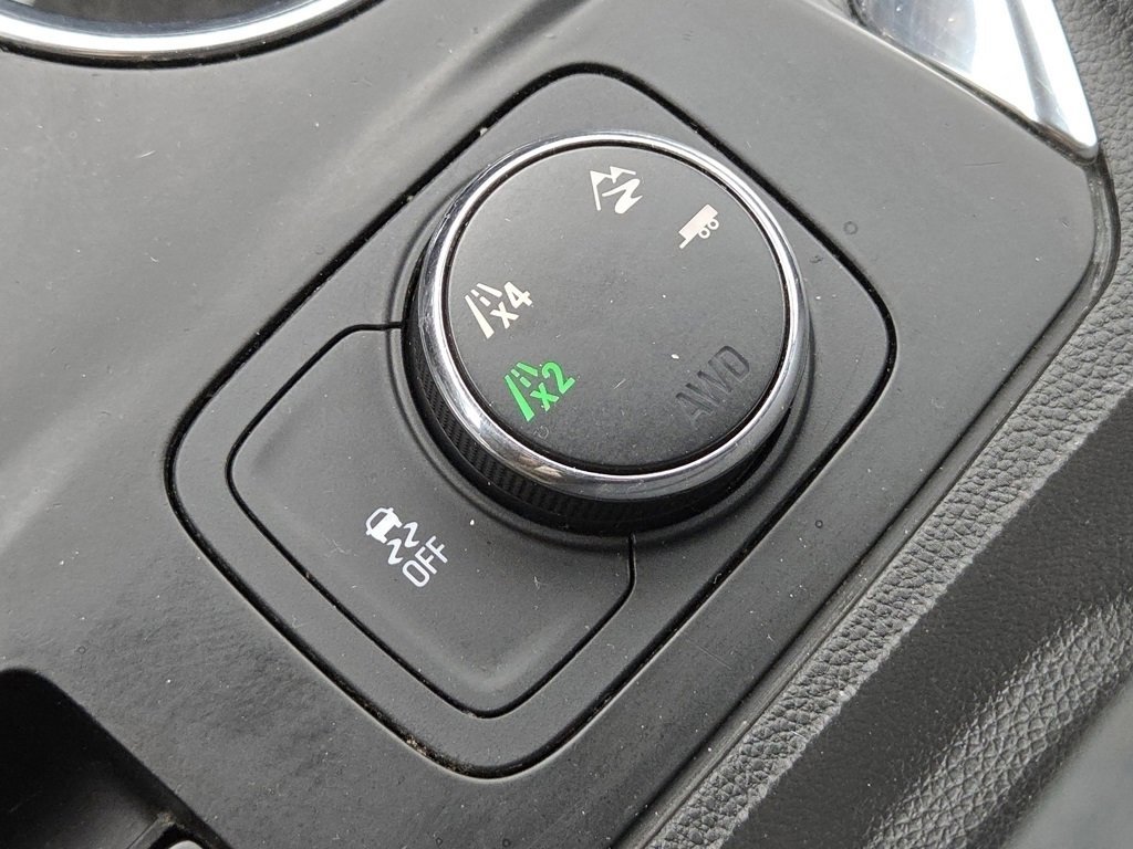 Used 2018 Chevrolet Traverse LT image 15