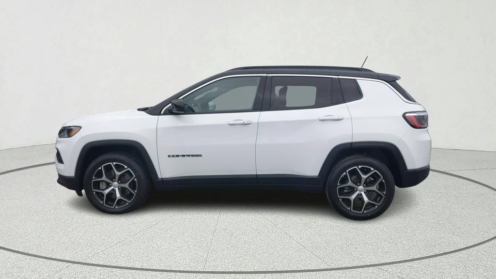 Used 2024 Jeep Compass Limited AWD/4WD image 4