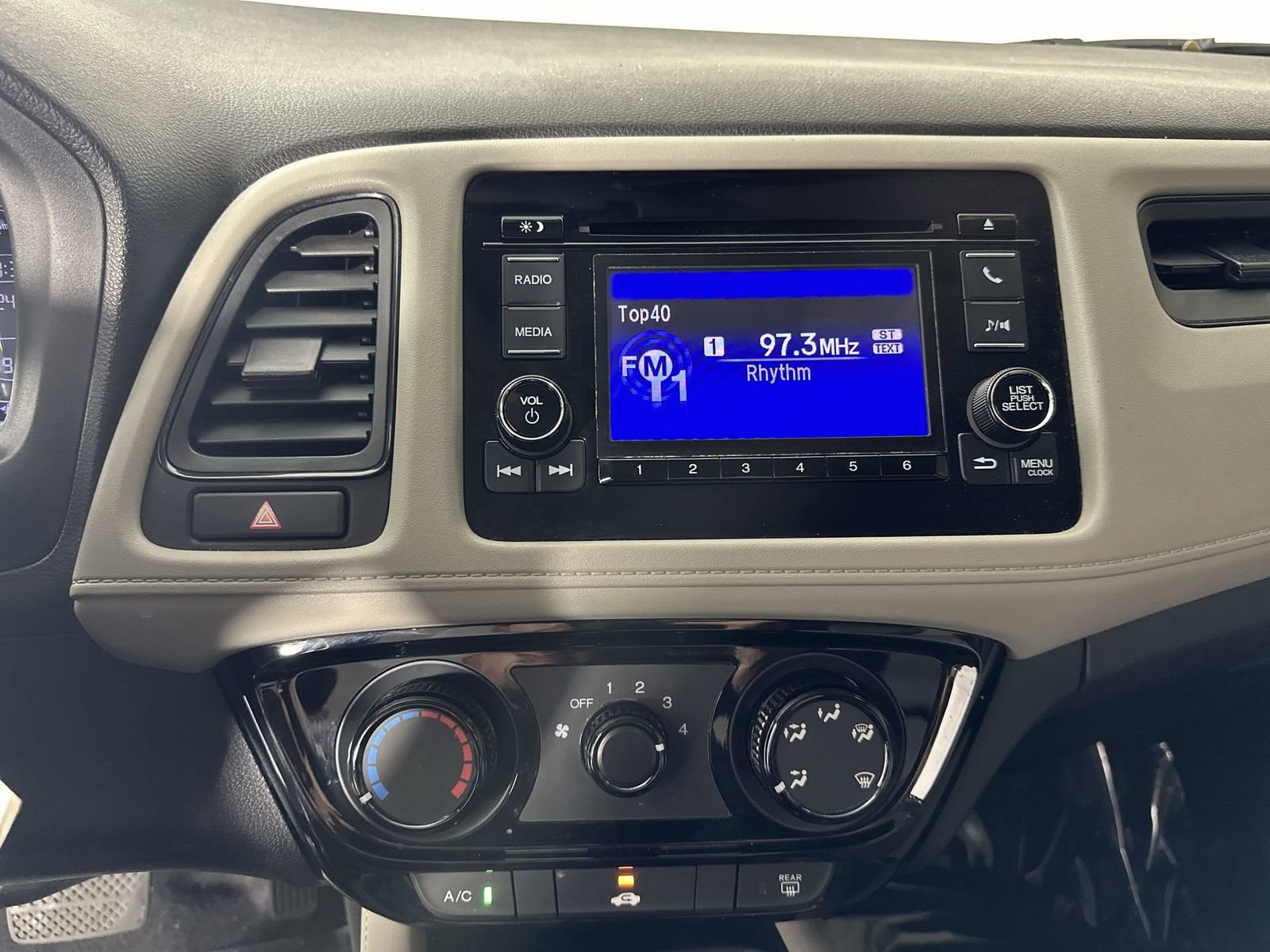 Used 2021 Honda HR-V LX image 21