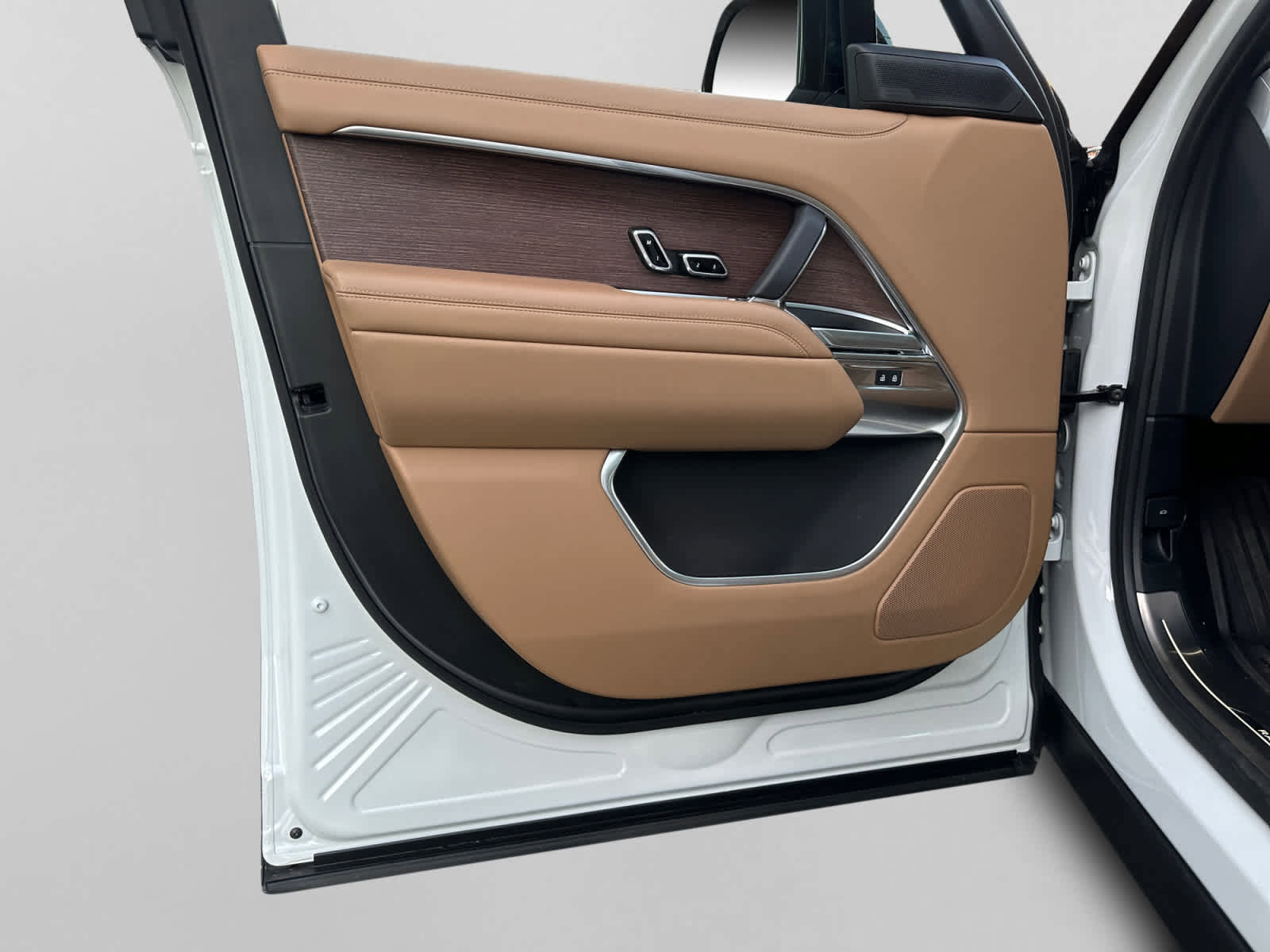 Certified 2025 Land Rover Range Rover Long Wheelbase SE image 20