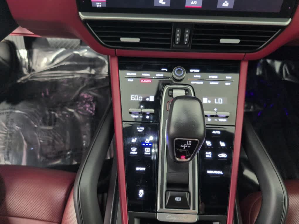 Used 2019 Porsche Cayenne AWD/4WD image 24