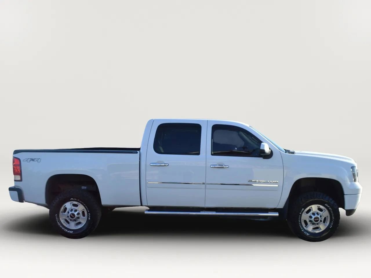 Used 2013 GMC Sierra 2500 Denali AWD/4WD image 10