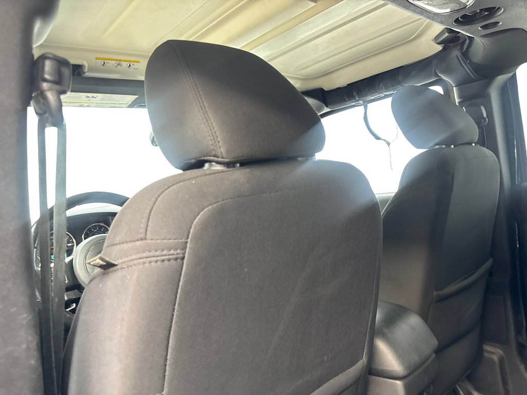 Used 2015 Jeep Wrangler Unlimited Sport w/ Quick Order Package 24S AWD/4WD image 31