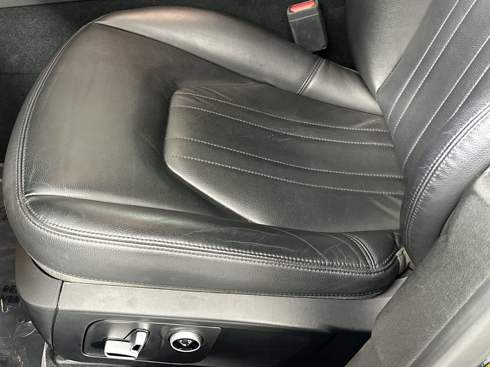 Used 2023 Maserati Levante Modena AWD/4WD image 12