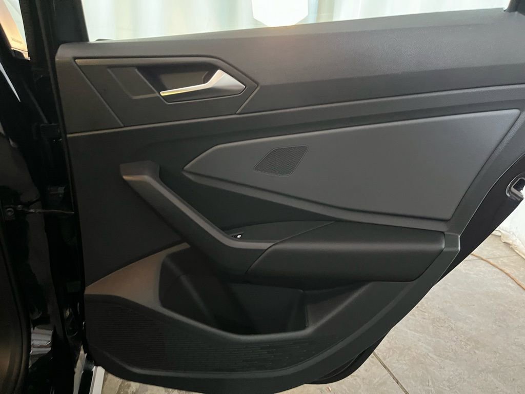 Certified 2025 Volkswagen Jetta GLI Autobahn w/ GLI Black Package FWD image 25