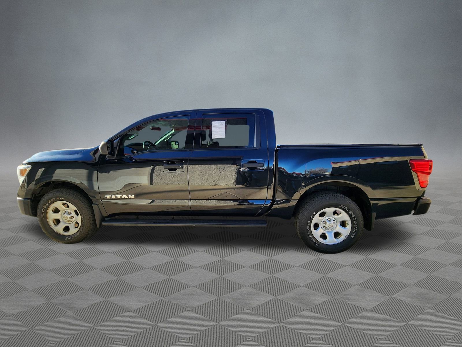 Used 2019 Nissan Titan S w/ S Utility Package image 2