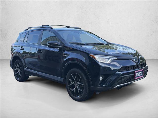 Used 2018 Toyota RAV4 SE AWD/4WD video 3