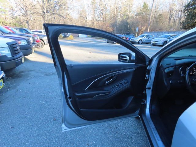 Used 2014 Buick LaCrosse Leather w/ Driver Confidence Package image 15