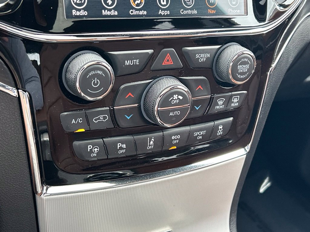 Used 2019 Jeep Grand Cherokee Summit AWD/4WD image 36