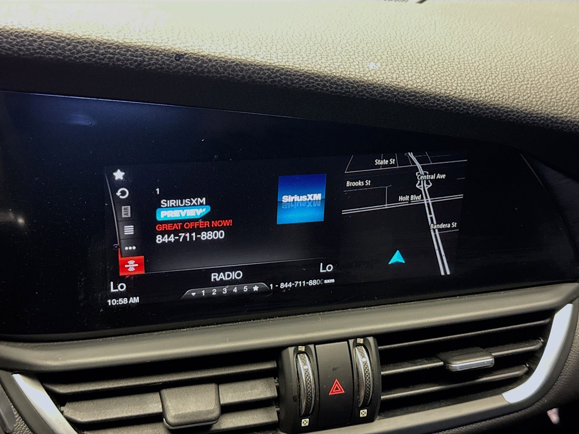 Used 2018 Alfa Romeo Giulia RWD image 11