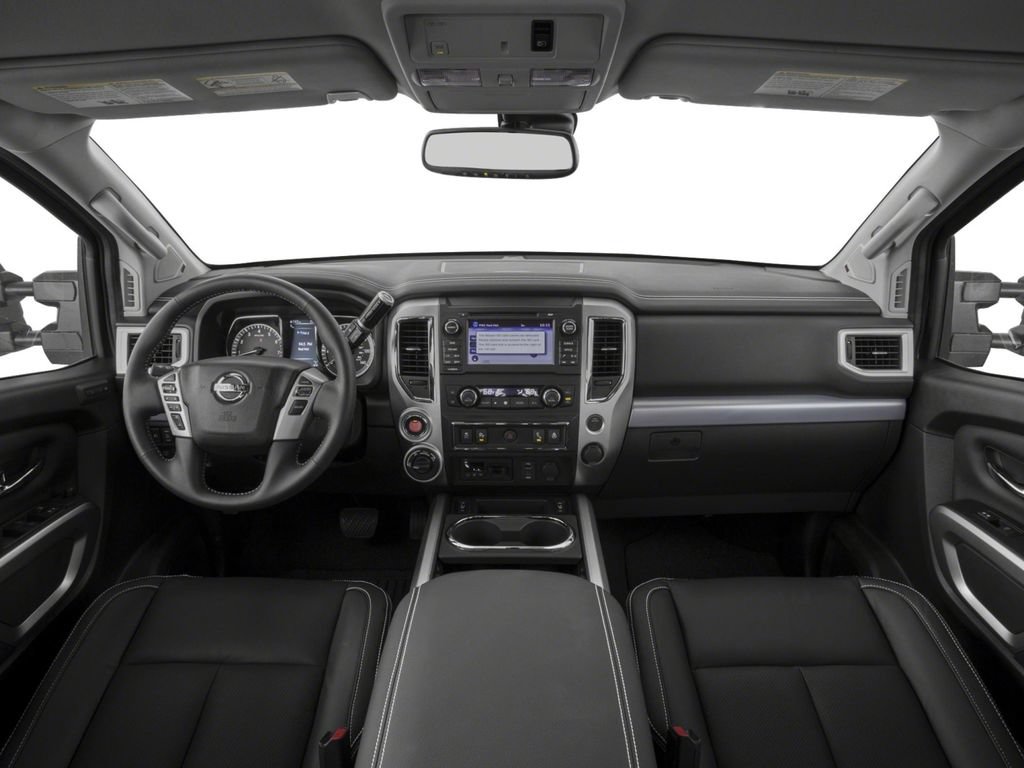 Used 2017 Nissan Titan PRO-4X w/ Pro-4x Convenience Package AWD/4WD image 6
