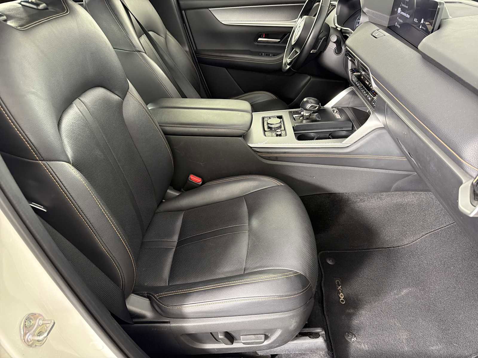 Used 2025 MAZDA CX-90 3.3 Turbo w/ Preferred Package AWD/4WD image 11
