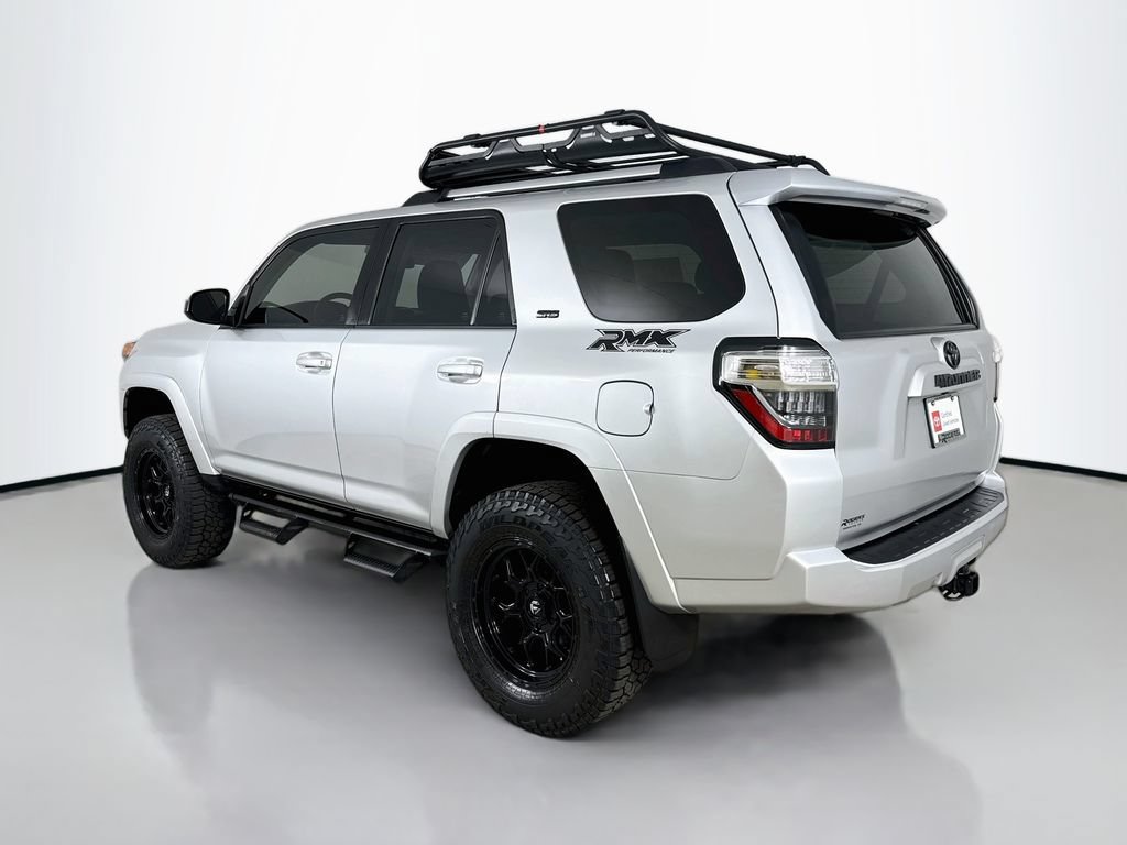 Certified 2022 Toyota 4Runner SR5 AWD/4WD image 6