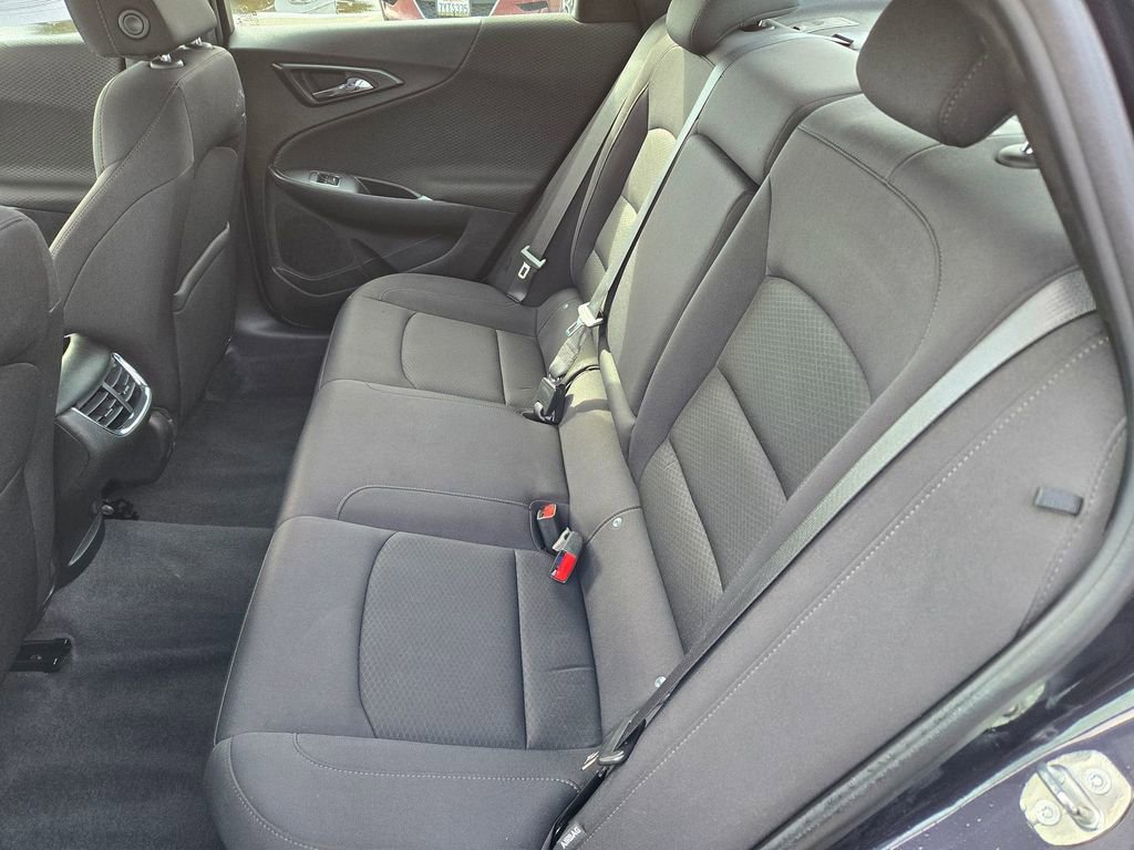 Used 2023 Chevrolet Malibu LT image 7
