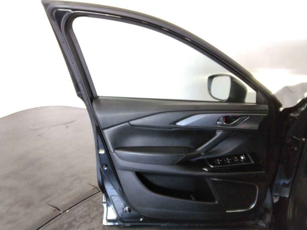 Used 2022 MAZDA CX-9 Touring w/ Touring Premium Package image 22