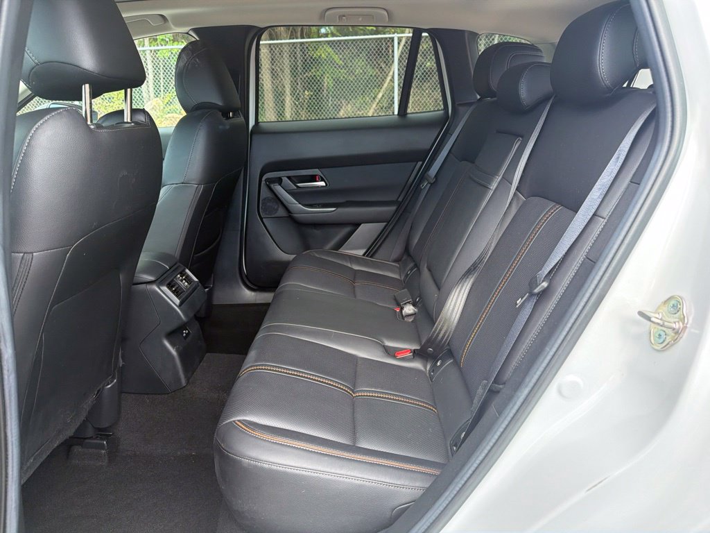 Used 2025 MAZDA CX-50 AWD 2.5 S w/ Premium Plus Pkg image 9