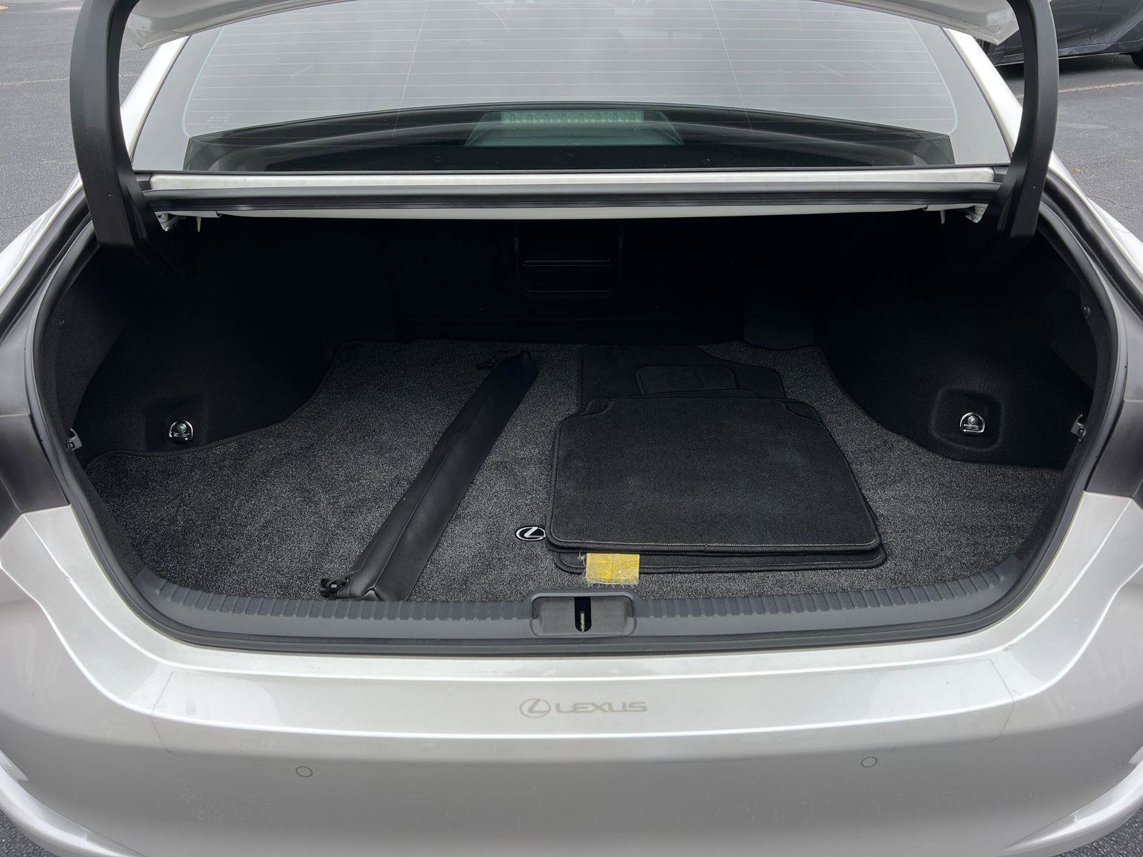 Used 2024 Lexus ES 350 w/ Technology Package image 19