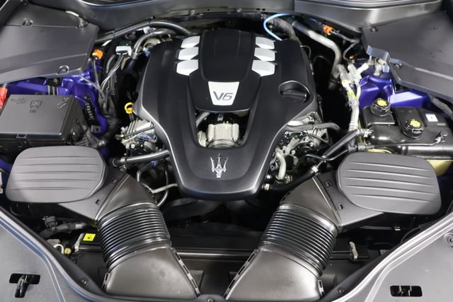 Used 2022 Maserati Levante GT image 24