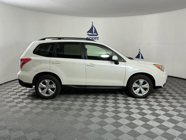 Used 2016 Subaru Forester 2.5i Premium AWD/4WD image 6