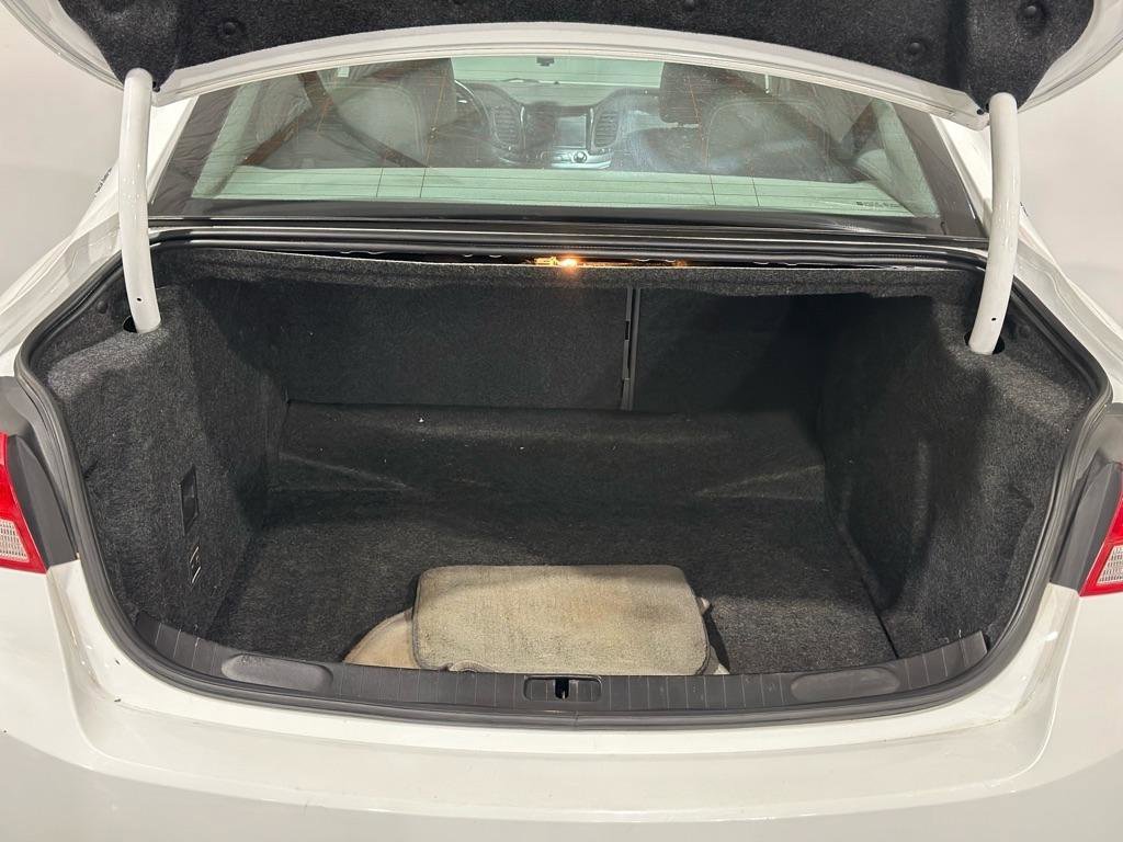 Used 2017 Chevrolet Impala LT FWD image 32
