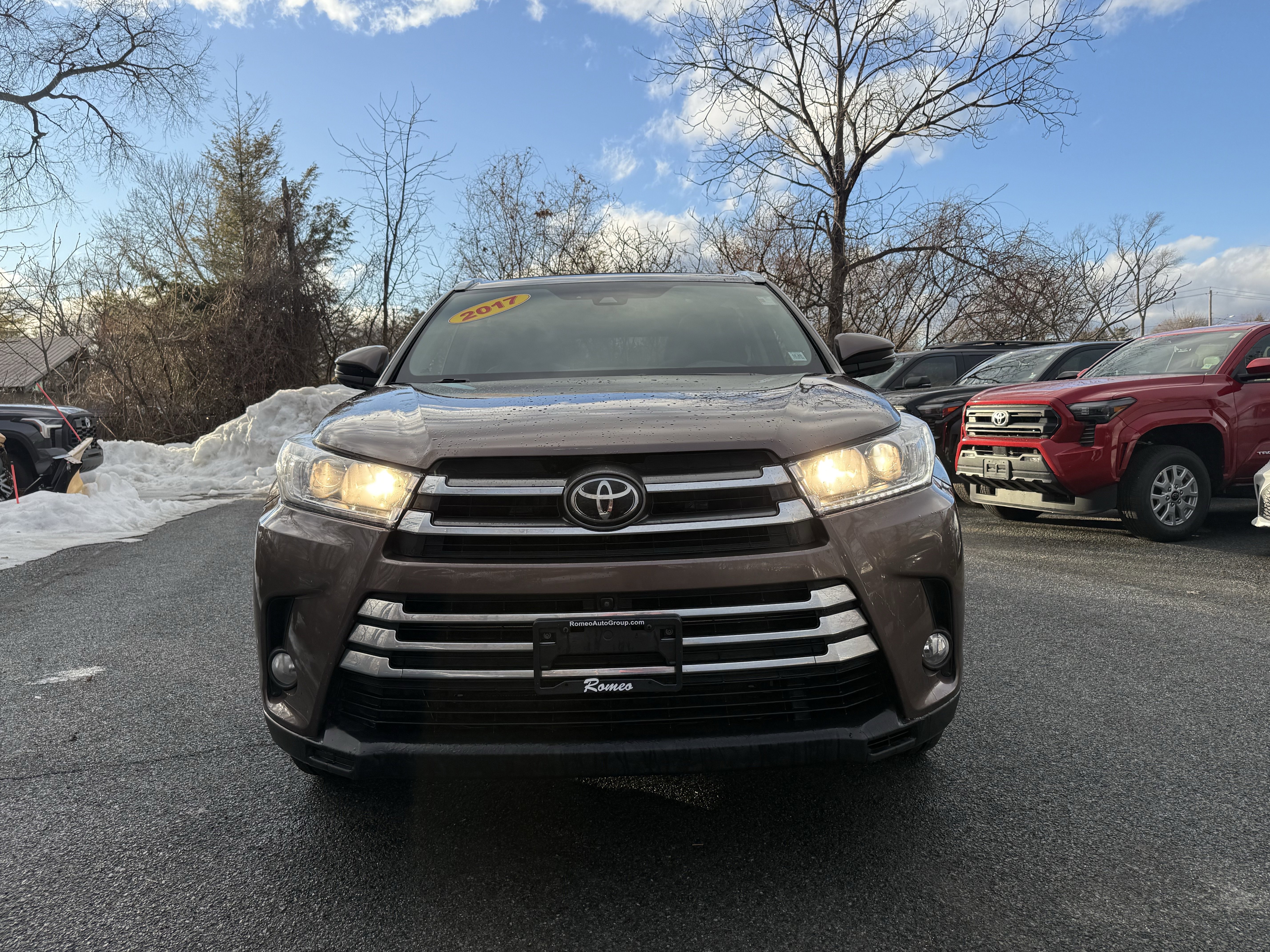 Used 2017 Toyota Highlander Limited image 15