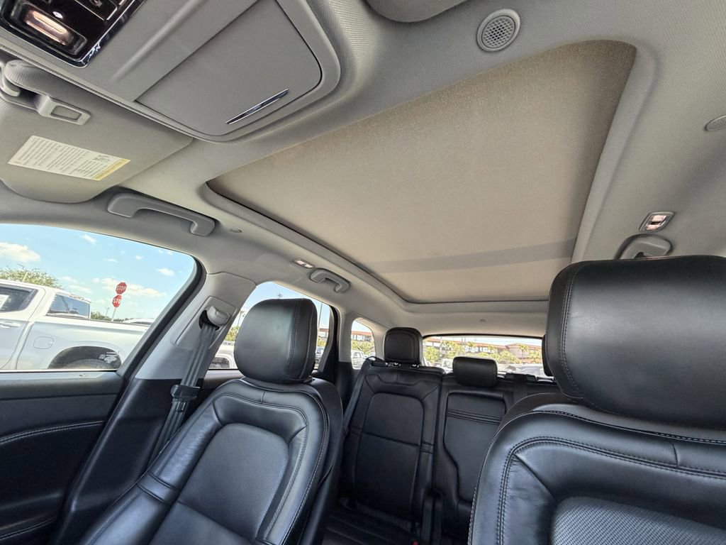 Used 2021 Lincoln Corsair Reserve w/ Equipment Group 201A FWD image 33