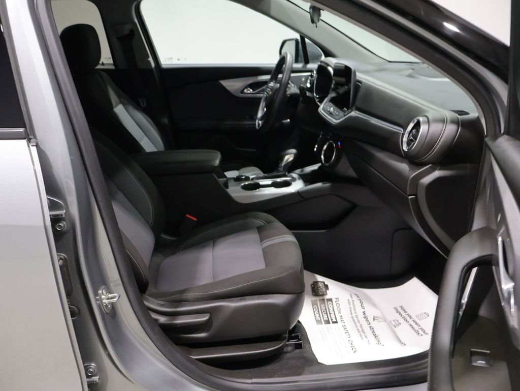 Used 2023 Chevrolet Blazer LT image 22