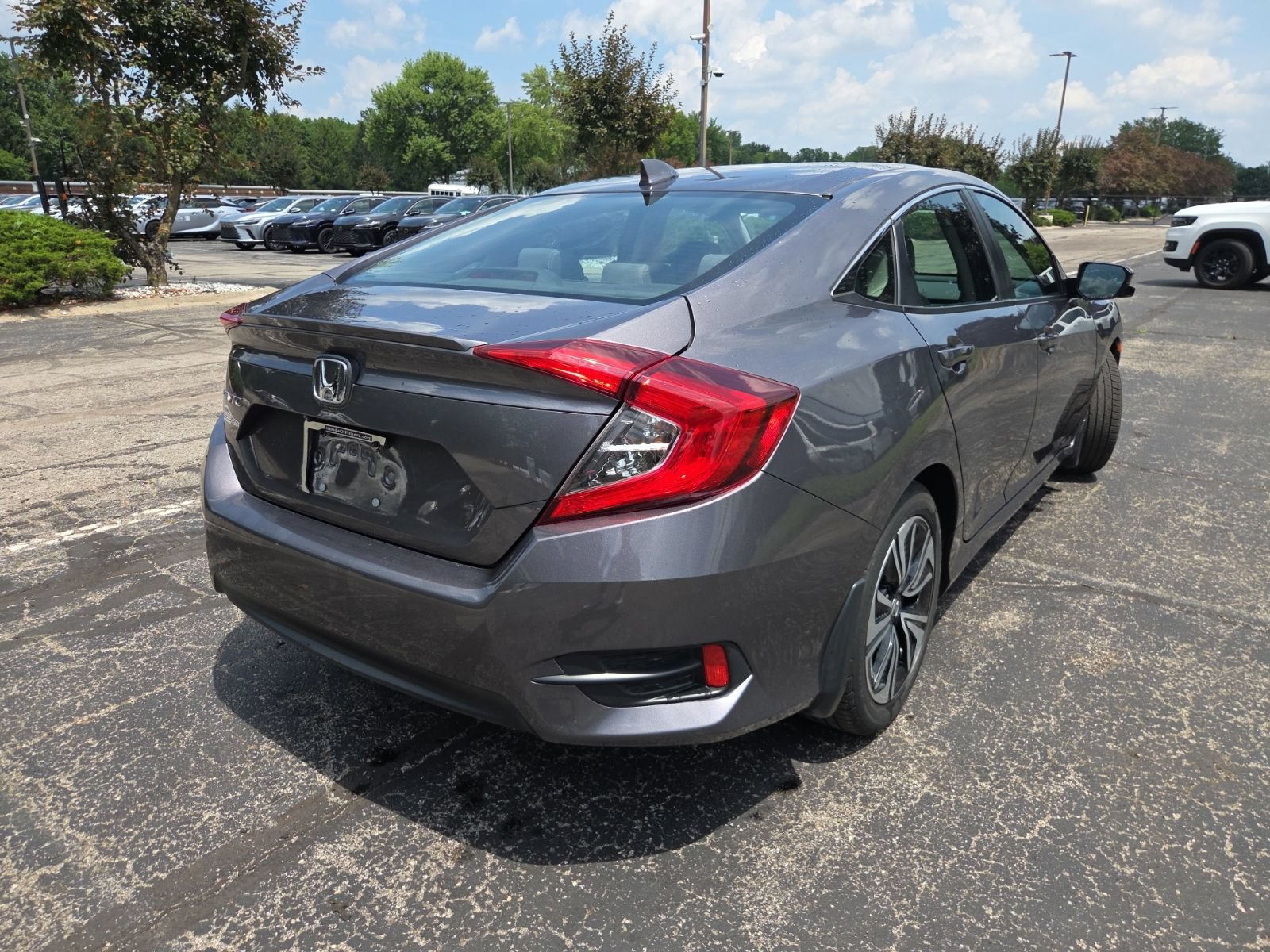 Used 2017 Honda Civic EX-L image 6