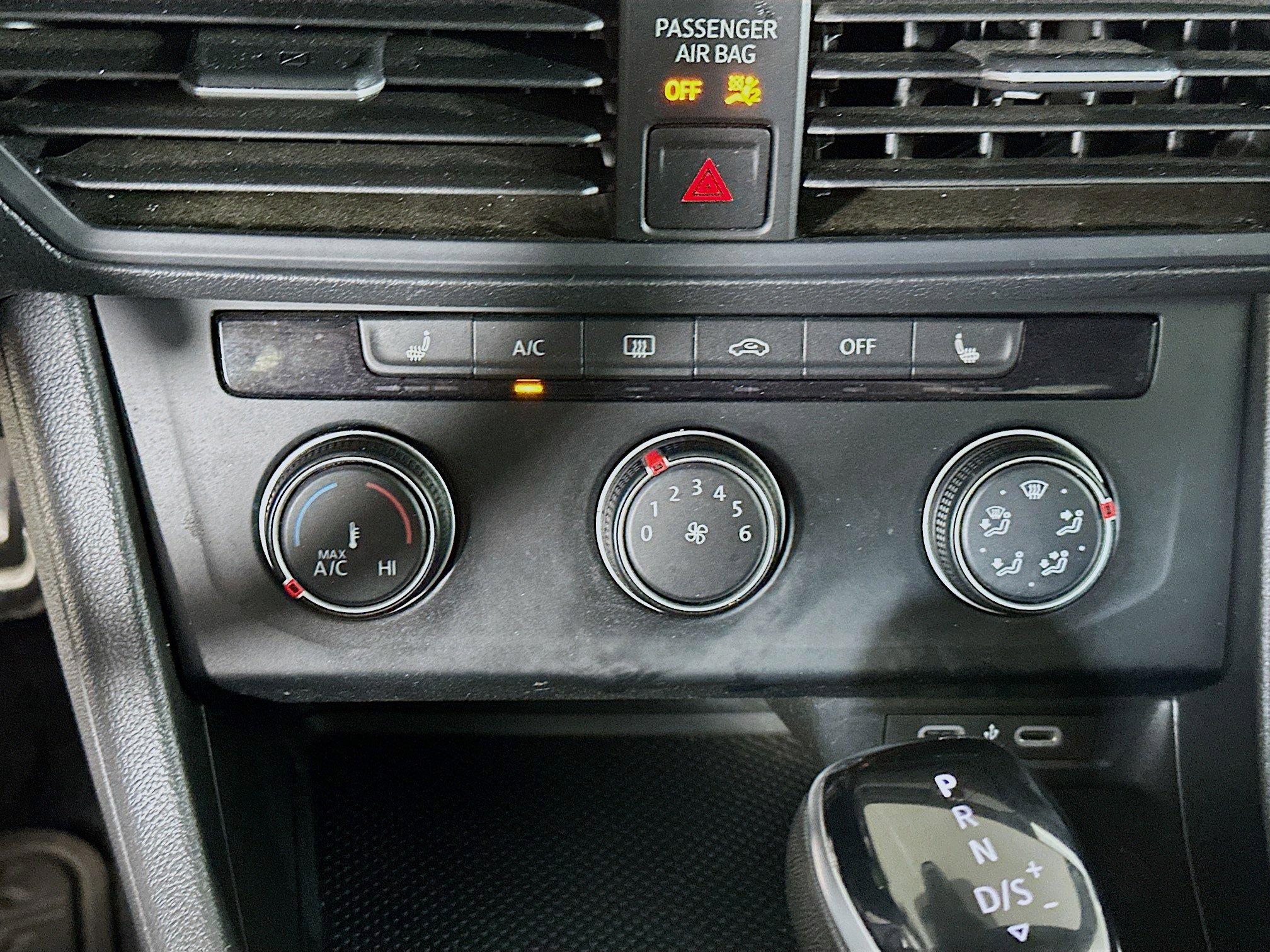 Used 2024 Volkswagen Jetta Sport image 23