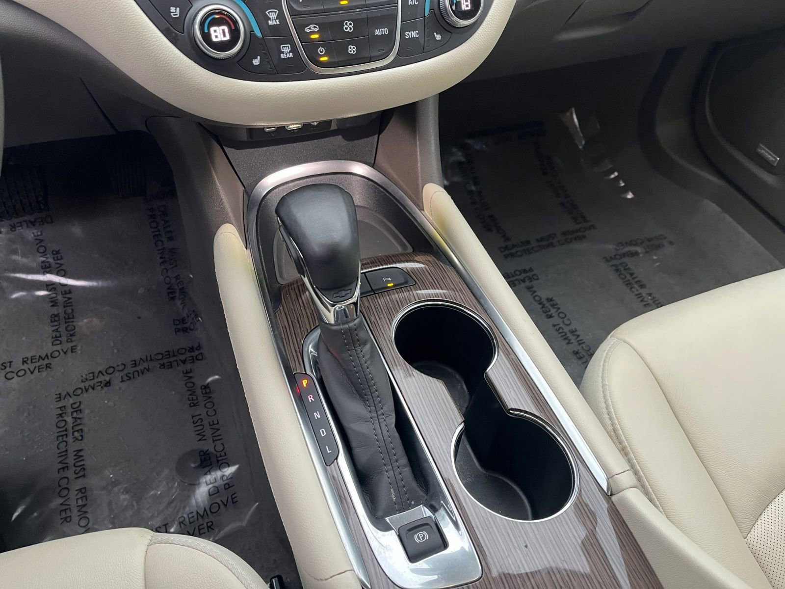 Used 2024 Chevrolet Malibu LT image 37