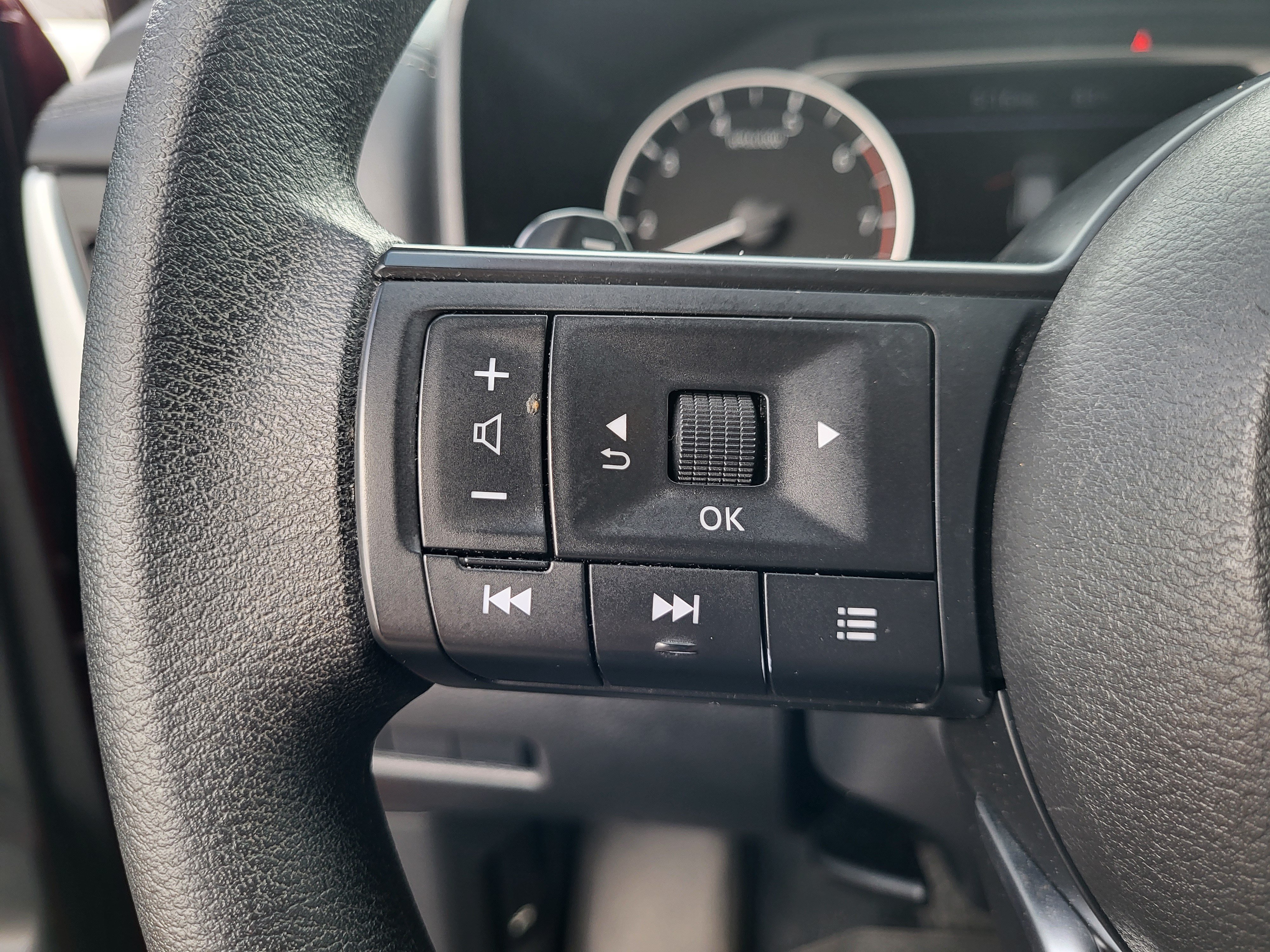 Certified 2024 Nissan Rogue S AWD/4WD image 27