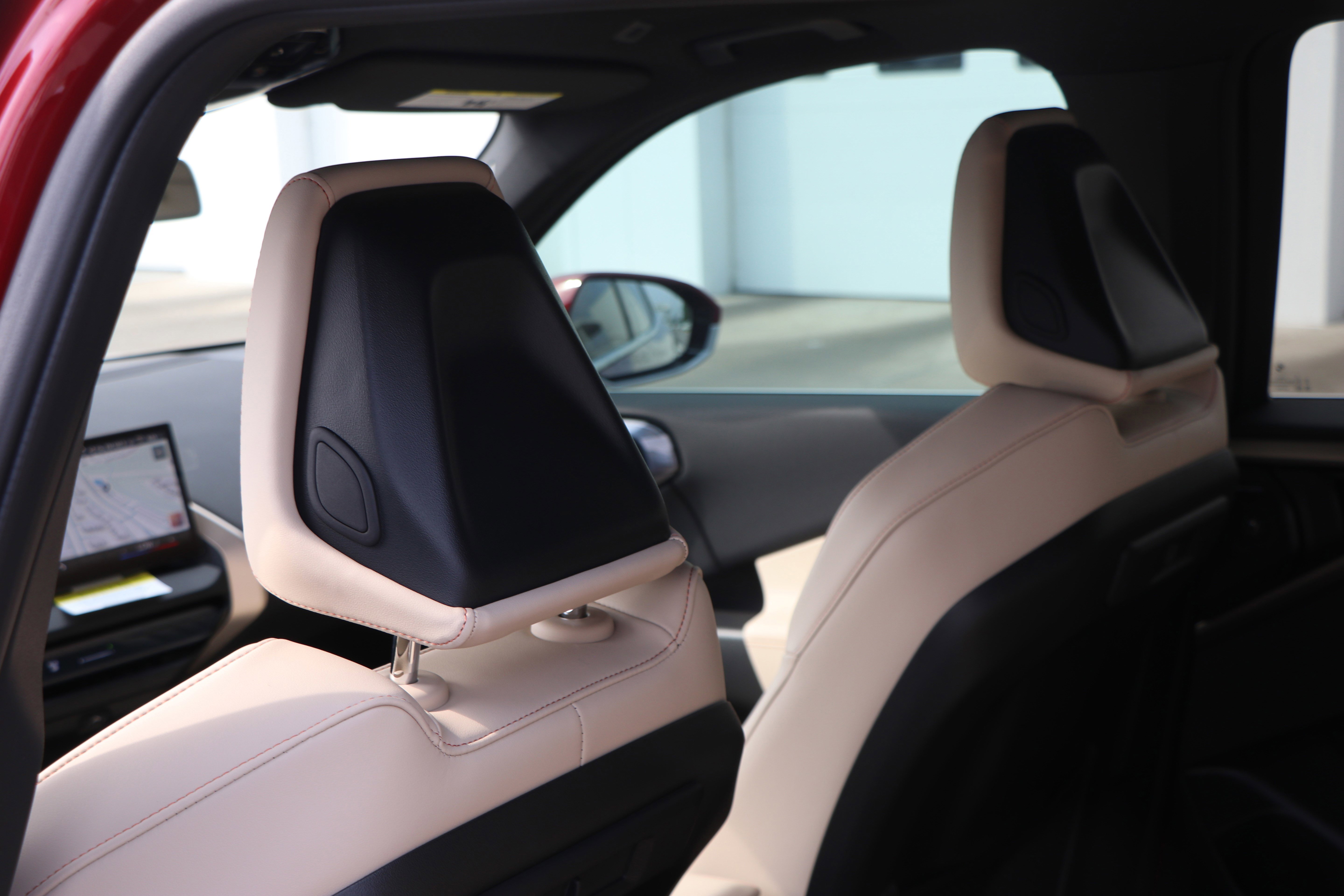 Certified 2025 BMW X3 xDrive30i w/ Premium Package image 34