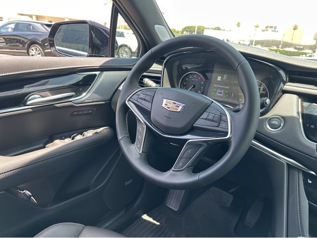New 2025 Cadillac XT5 Premium Luxury FWD image 27