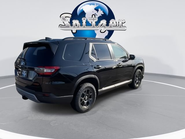 New 2025 Honda Pilot TrailSport image 10