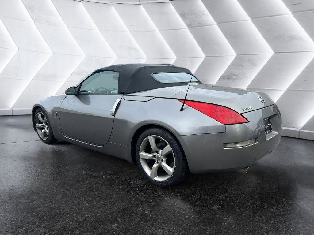 Used 2008 Nissan 350Z Touring image 5