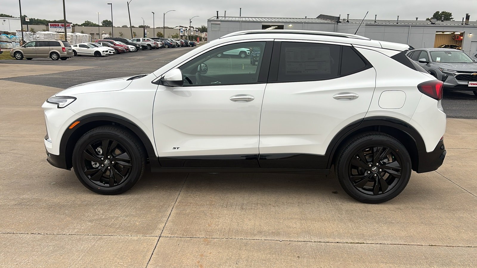 New 2026 Buick Encore GX Sport Touring w/ Comfort Package image 5