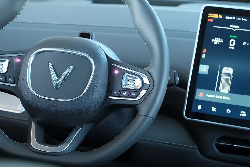 New 2024 VinFast VF 9 Plus image 7