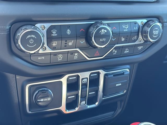 New 2026 Jeep Wrangler Sahara image 33