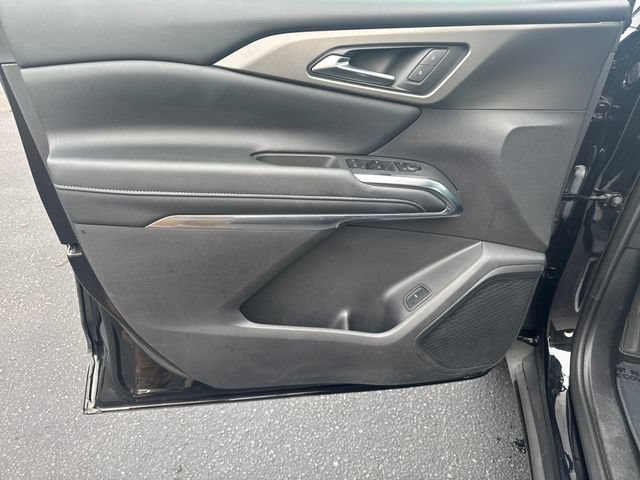 Used 2026 Chevrolet Traverse LT AWD/4WD image 12