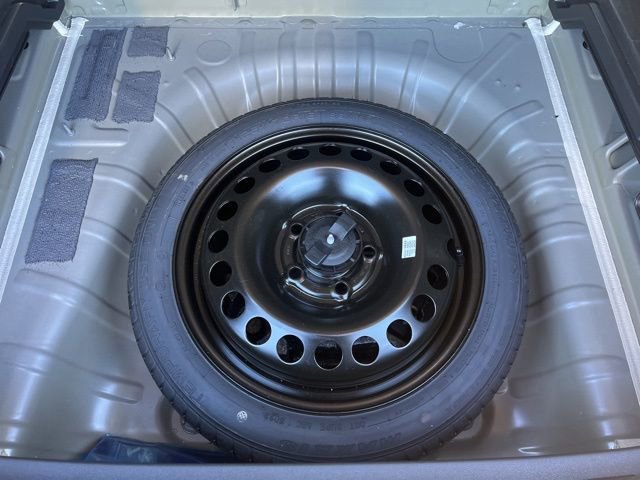 Used 2024 Chevrolet Trax LT image 39