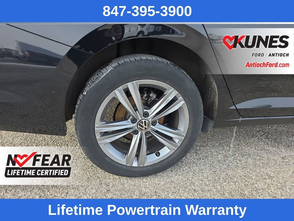 Used 2024 Volkswagen Jetta SE image 12