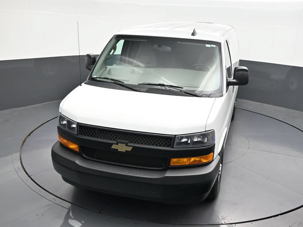Used 2022 Chevrolet Express 2500 w/ Driver Convenience Package RWD image 23