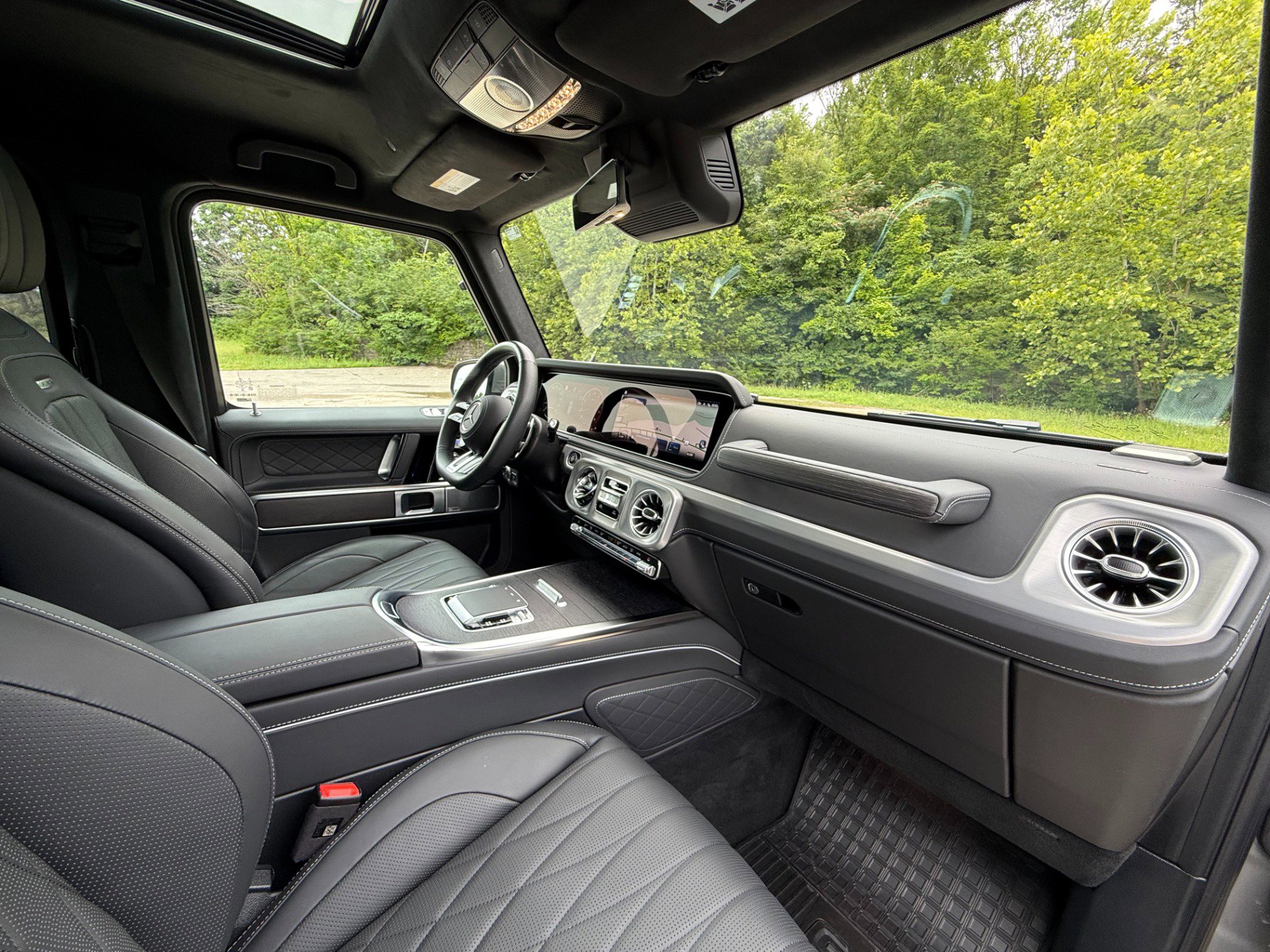 Used 2025 Mercedes-Benz G 63 AMG 4MATIC image 25